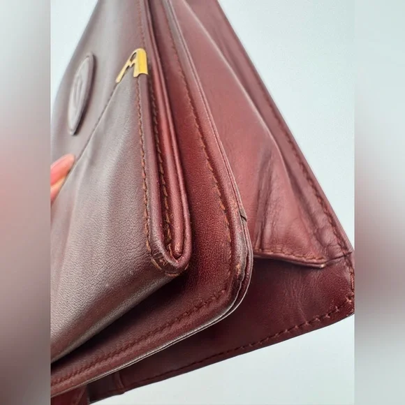 CARTIER Must Line Clutch Bag Leather Bordeaux Dark Red With Wristlet Attachment